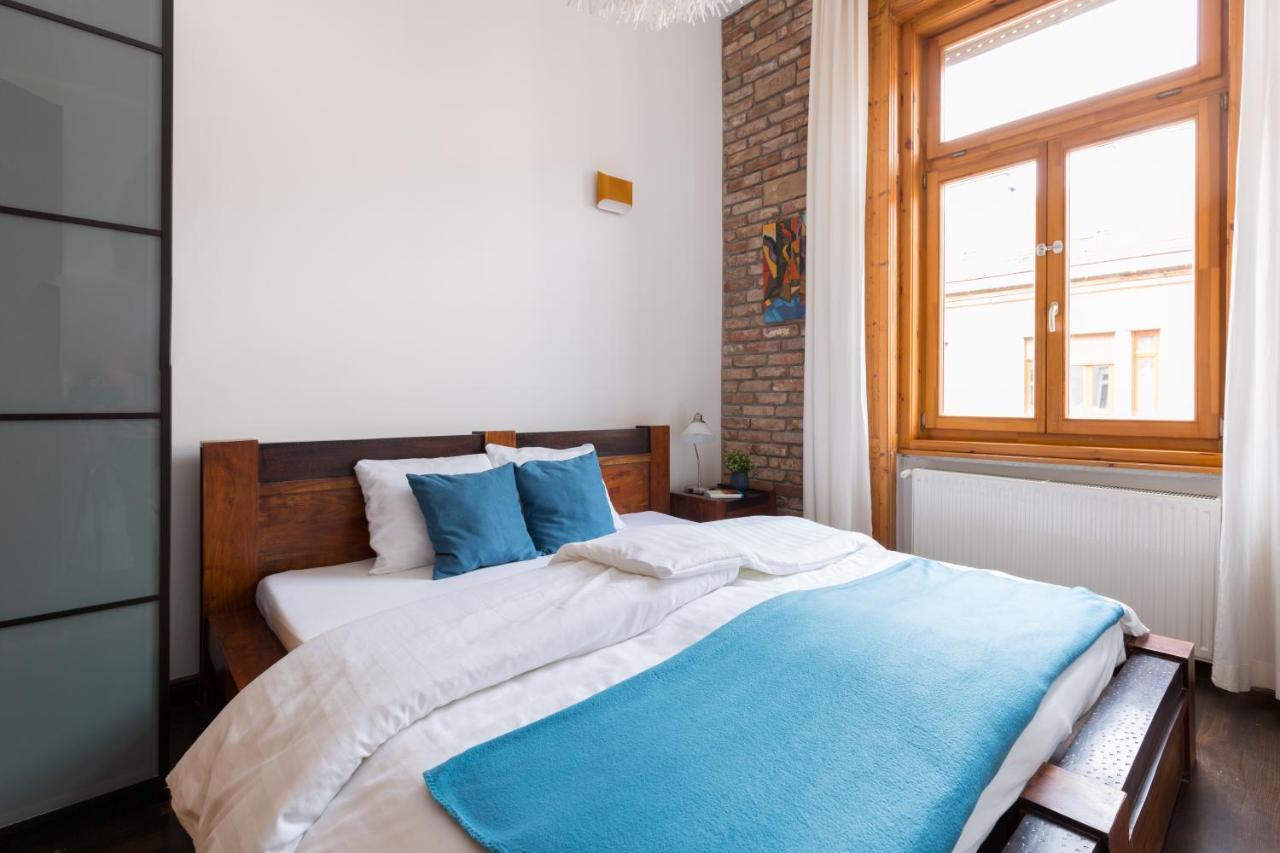 Supercentral Spacious Apartment Будапеща Екстериор снимка
