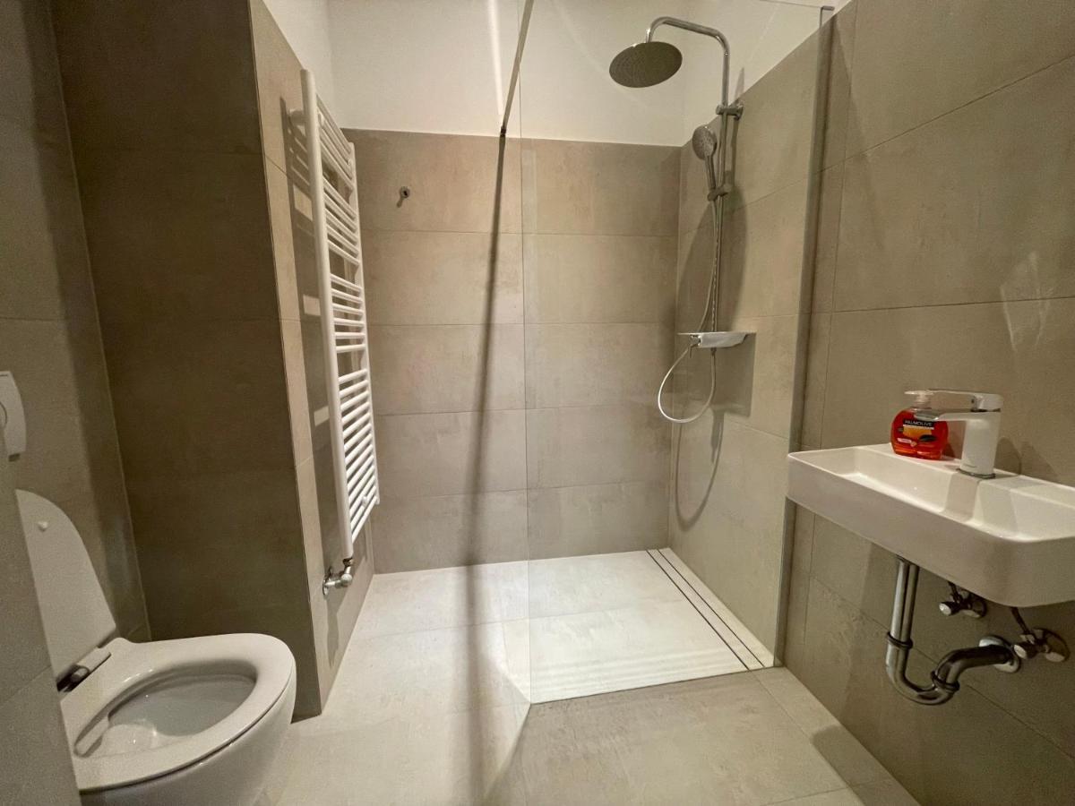 Supercentral Spacious Apartment Будапеща Екстериор снимка